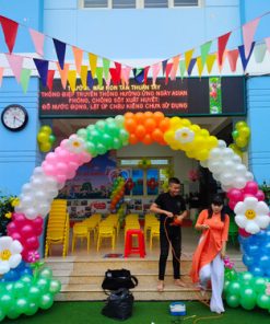 bong bóng khai trương năm học mới